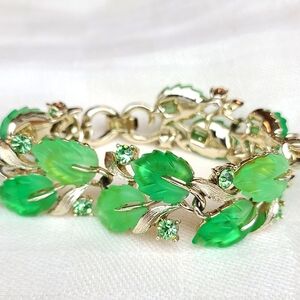 Elegant Green Leaf Bracelet